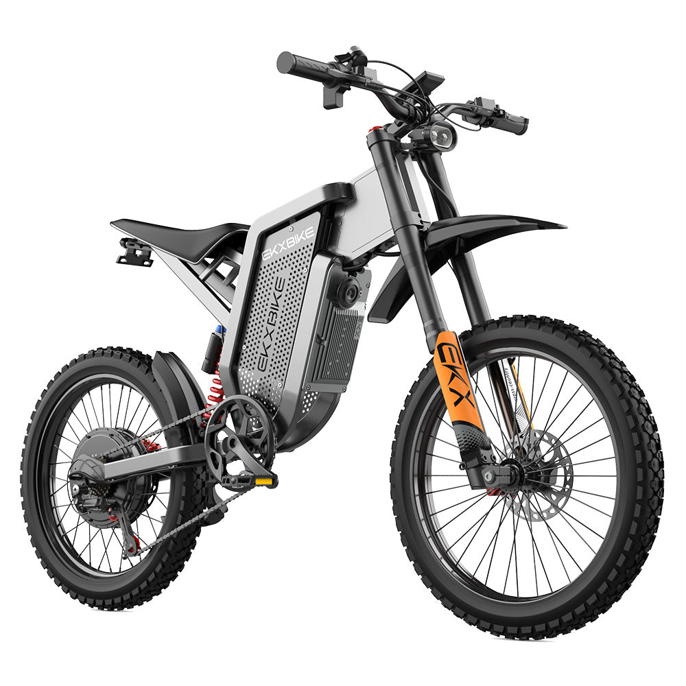 EKX X21 Max, vue trois-quarts arrière gauche, transmission et suspension arrière visibles