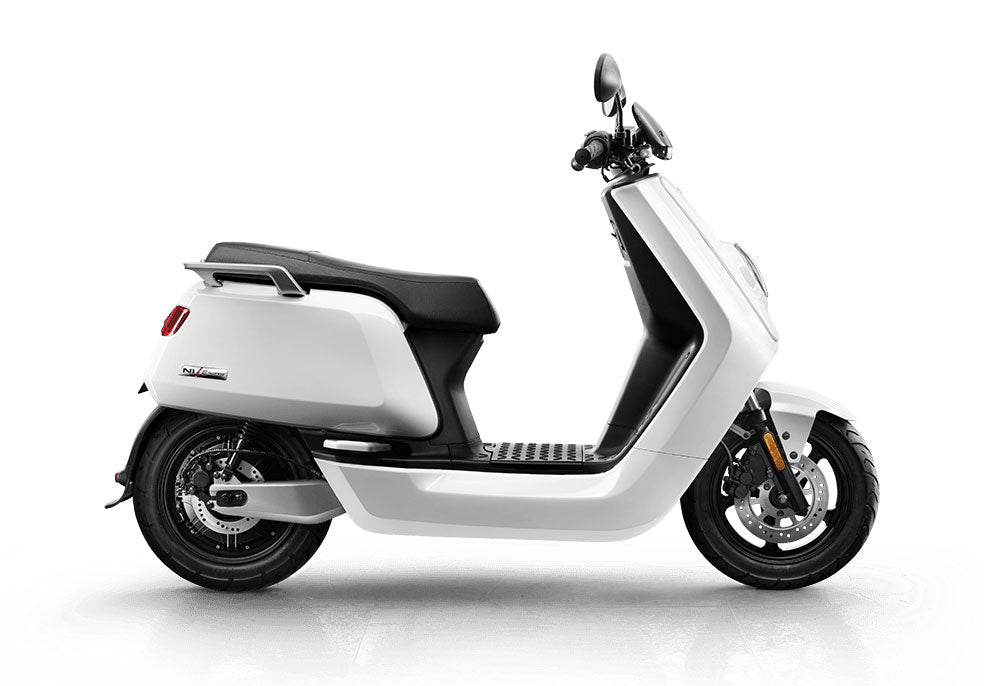 NIU NQi Sport — Équivalent 50cc électrique 1.8 kW Bosch — 80 km autonomie