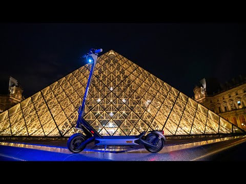 Vidéo officielle NAVEE présentant les trottinettes S40 et S60, dont le modèle S60