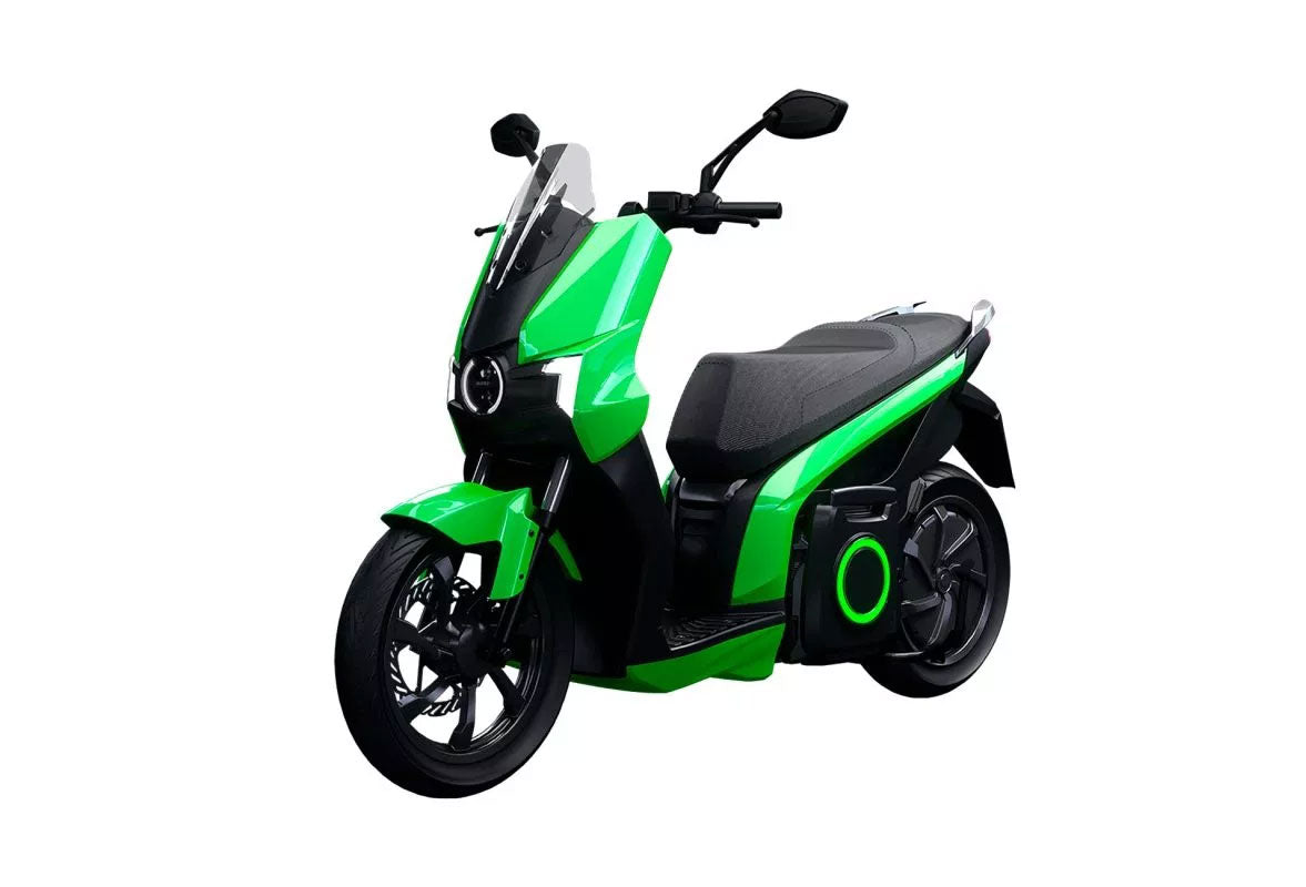 Silence S01 — Équivalent 125cc électrique 7 kW — 130 km autonomie