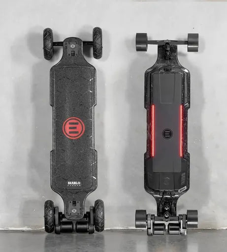 Evolve Diablo Carbon — Skateboard électrique all terrain — 50 km autonomie