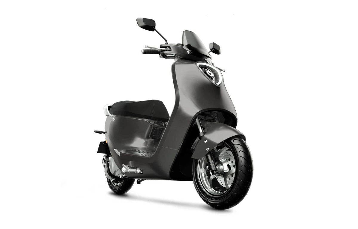 Yadea C1S Pro — Équivalent 125cc électrique 6 kW — 92 km autonomie